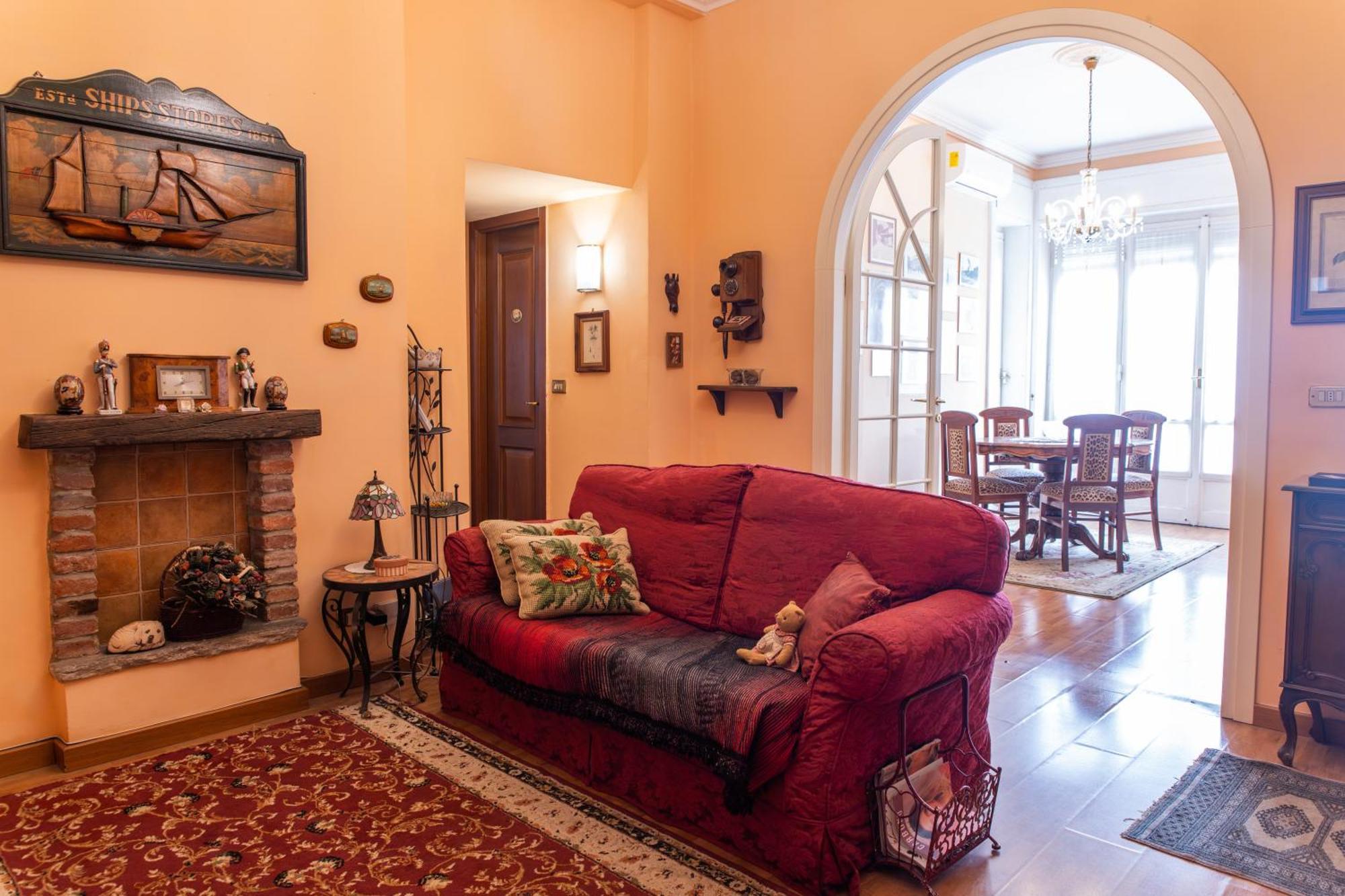 밀라노 Duomo Walking Distance Elegant Flat With View 아파트 외부 사진