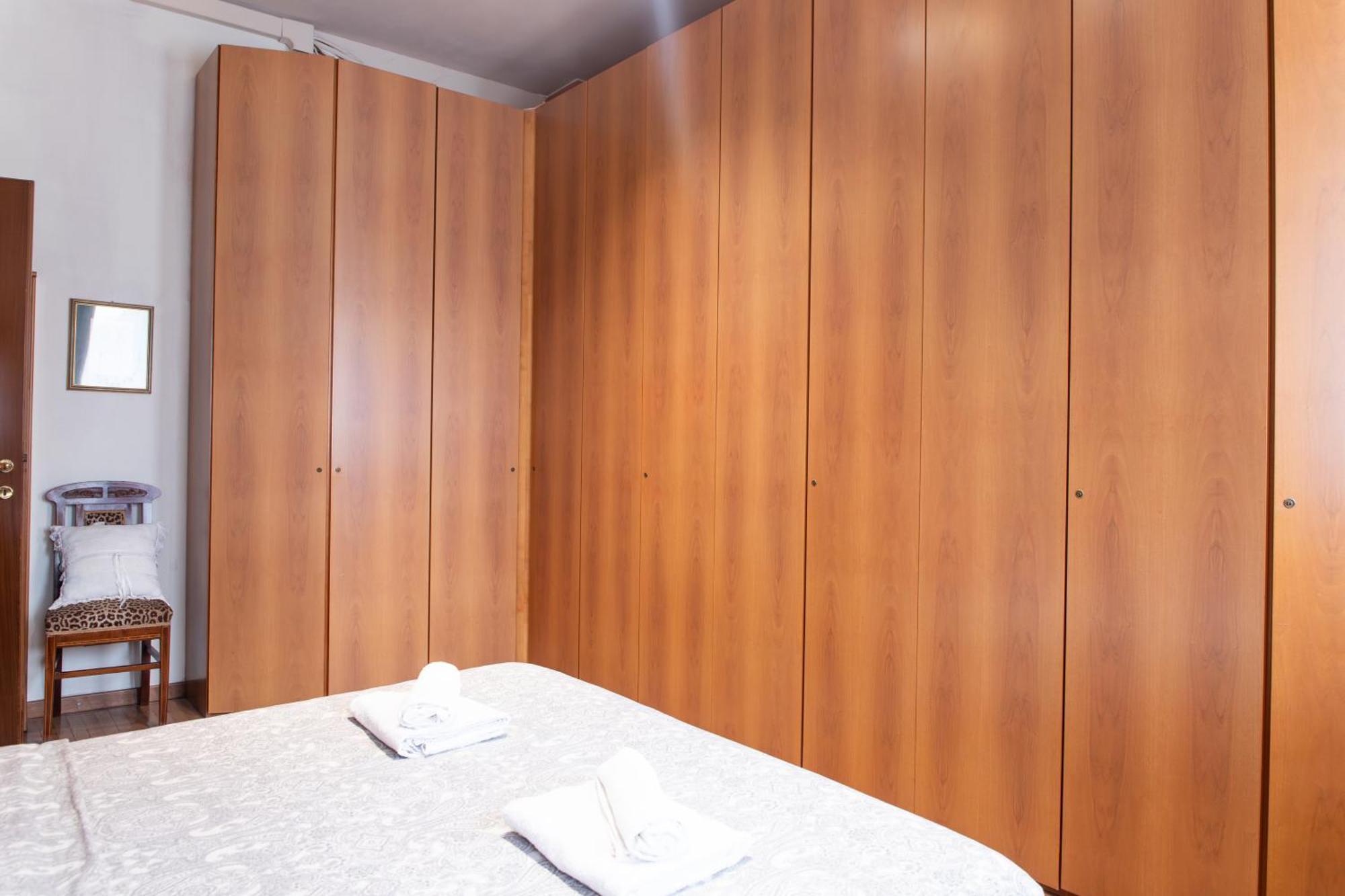 밀라노 Duomo Walking Distance Elegant Flat With View 아파트 외부 사진