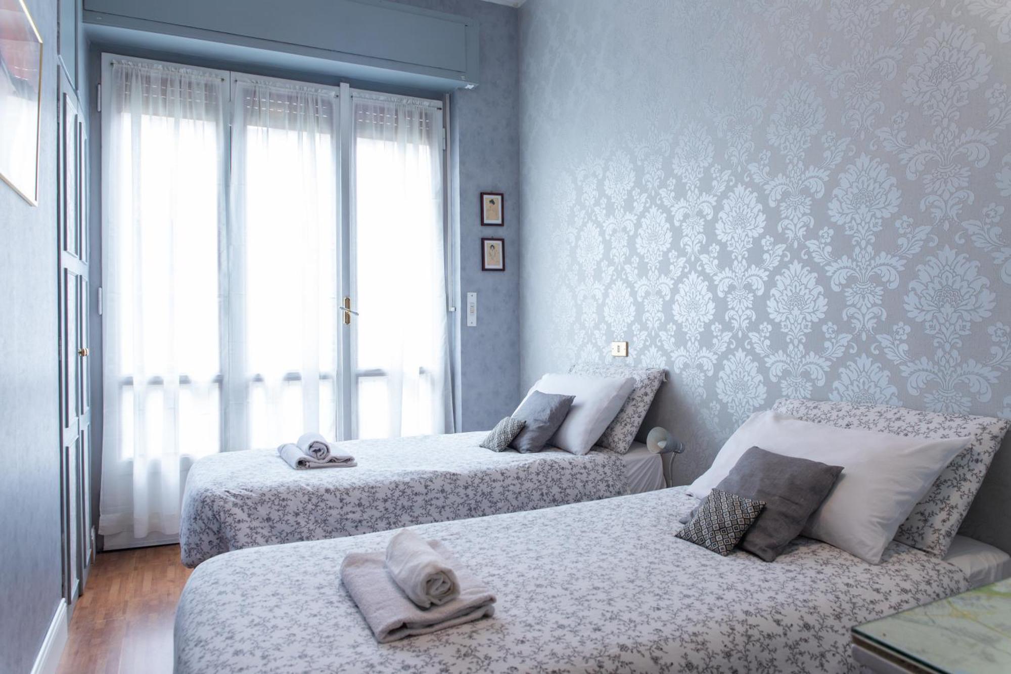 밀라노 Duomo Walking Distance Elegant Flat With View 아파트 외부 사진