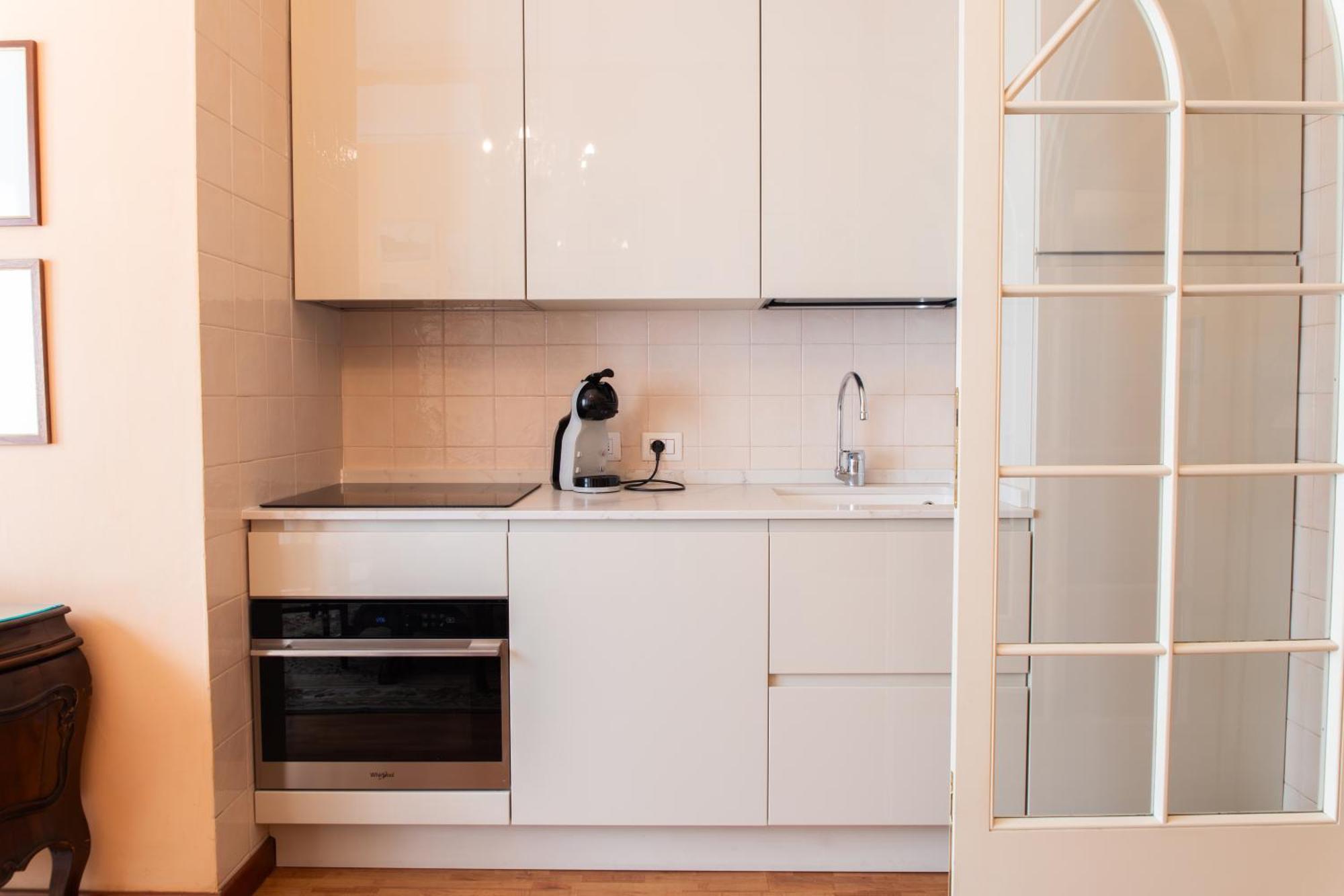 밀라노 Duomo Walking Distance Elegant Flat With View 아파트 외부 사진